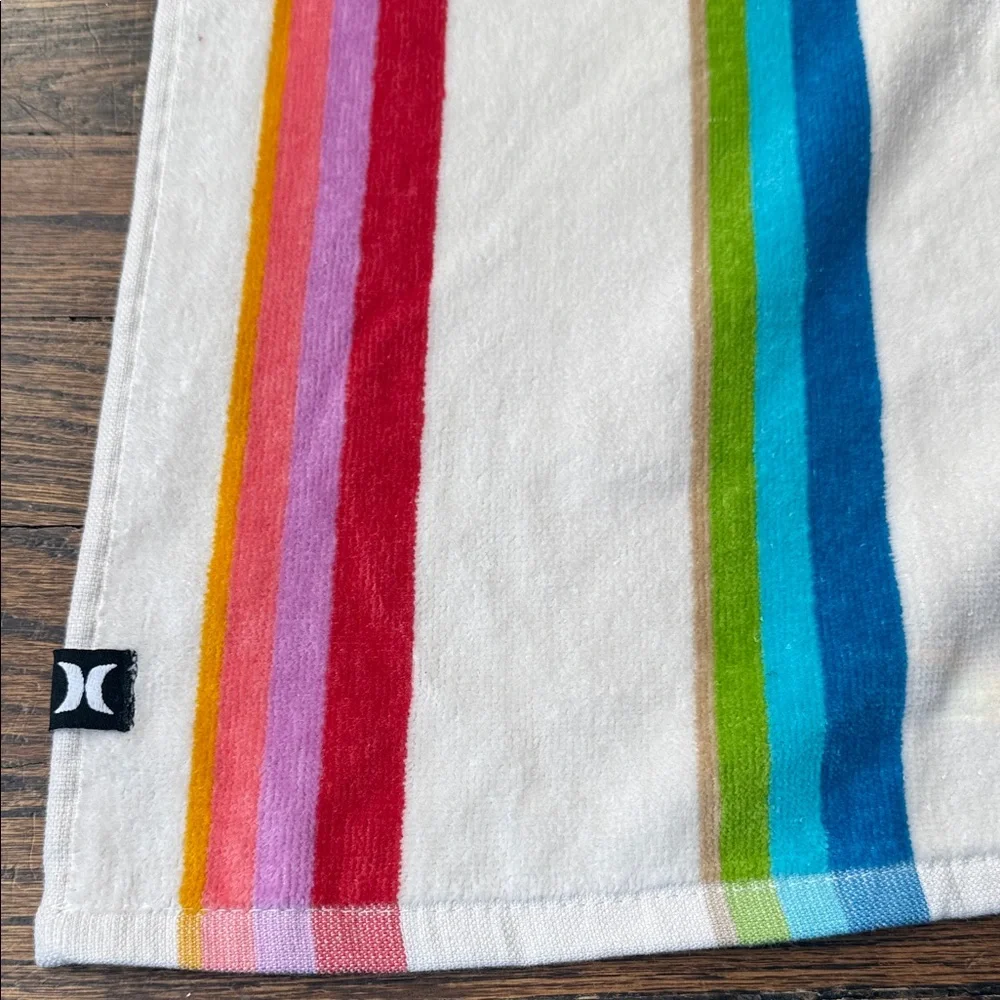 NWT Hurley Multicolor Striped Towel size is 36 x 70